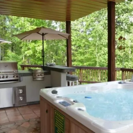 Edge View Chalet